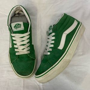 VANS Retro SK8 Mids. Green/White. Women’s size 8, Men’s 6.5